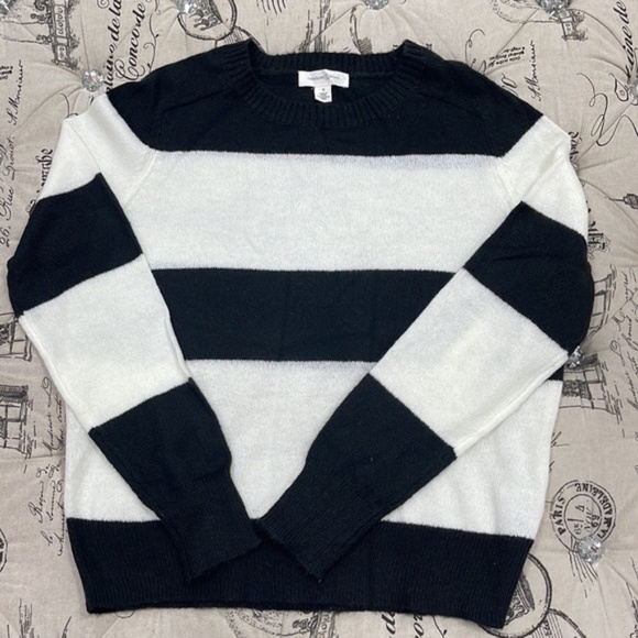 Treasure & Bond Wide Stripe Crewneck Sweater - Picture 2 of 8